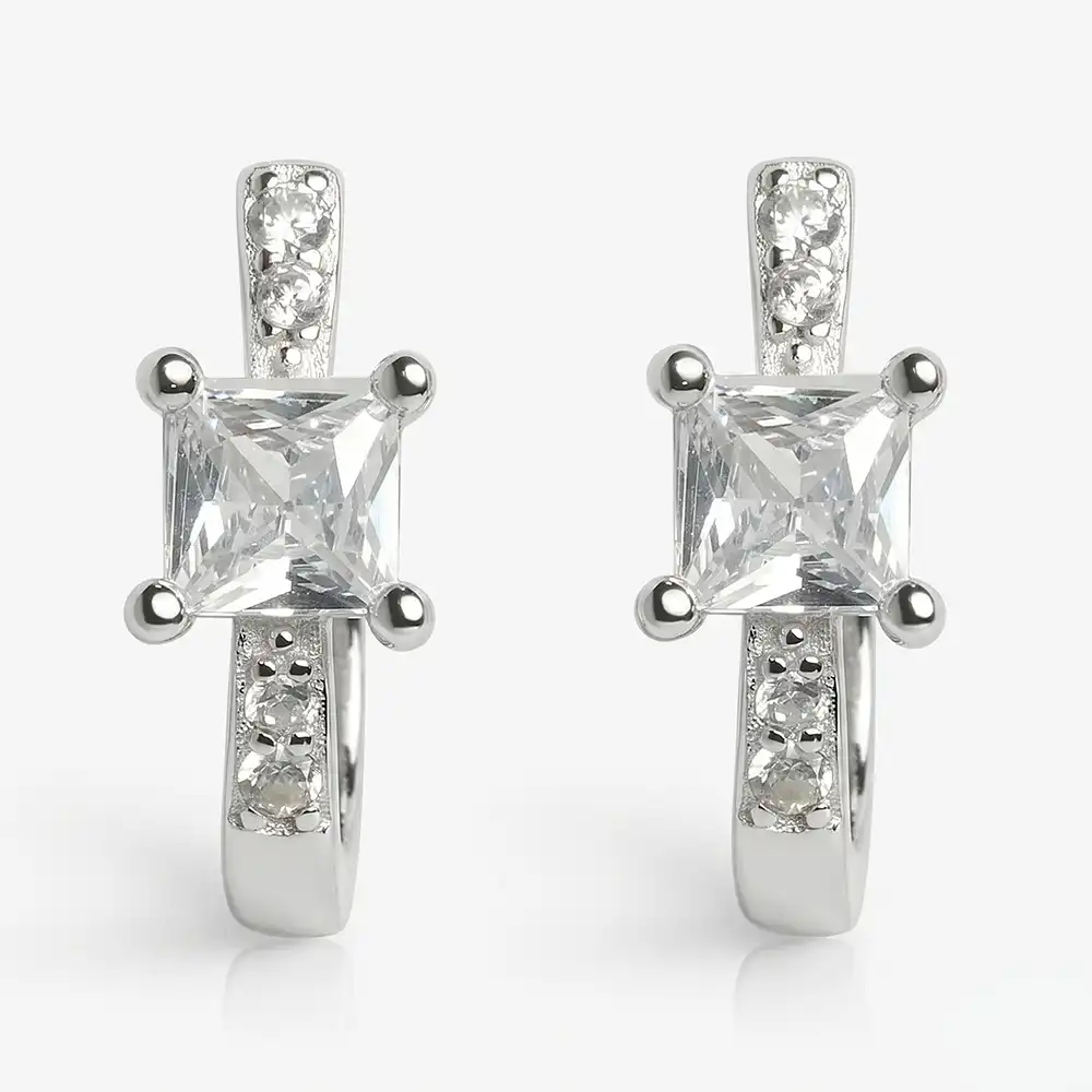 Regal Sparkle Solitaire